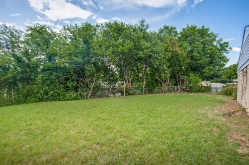 3705 Black Oak Dr, Dallas TX 75241-3308 exterior