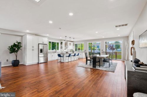 2216 30th St, Washington DC  20020-3369 exterior