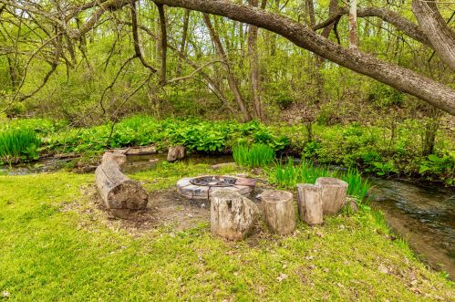 4900 Knapp St, Grand Rapids MI 49525-9436 exterior