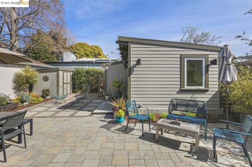 825 Peralta, Berkeley CA 94706-2118 exterior