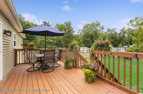 204 Bennetts Mills Rd, Jackson Twp NJ 08527-4260 exterior