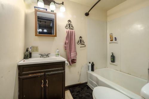 1203 Stockbridge Ave, Kalamazoo MI  49001-3901 exterior