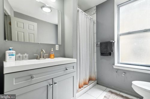 1813 Bouvier St, Philadelphia PA  19121-3305 exterior