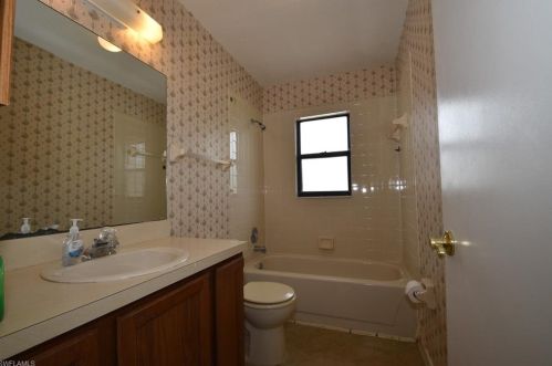 5440 25 Pl, Naples FL 34116-7502 exterior