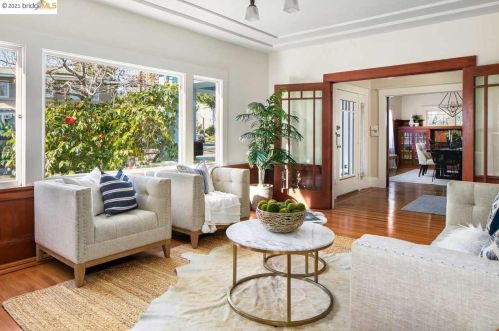 3301 Claremont Ave, Berkeley CA 94705-2710 exterior