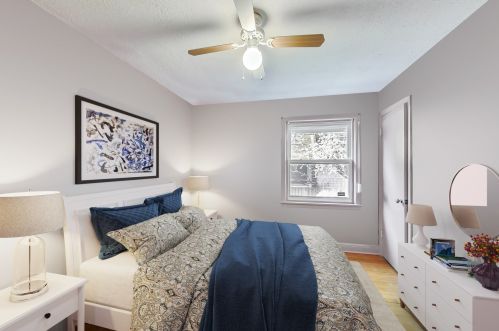 8908 Dorchester Ave, Chicago IL 60619-7005 exterior