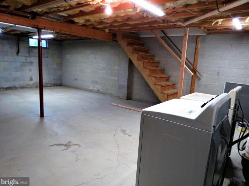 628 Fulton St, Hanover PA  17331-2724 exterior