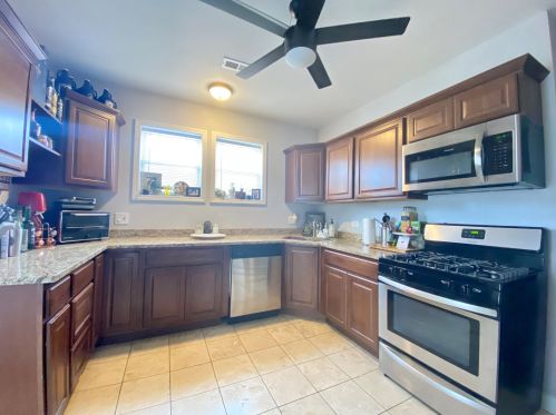 2316 Kedvale Ave, Chicago IL 60629-5110 exterior