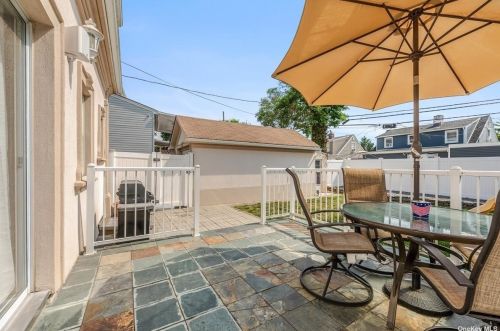 151 Gordon Rd, Valley Stream NY 11581-2108 exterior