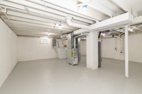 51 Ridgewood St, Kalamazoo MI  49001-4253 exterior