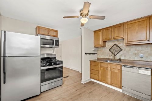 9822 Glendale Ave, Pittsburgh PA 15227-2831 exterior