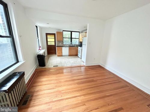 913 2nd St, Philadelphia PA  19147-2337 exterior