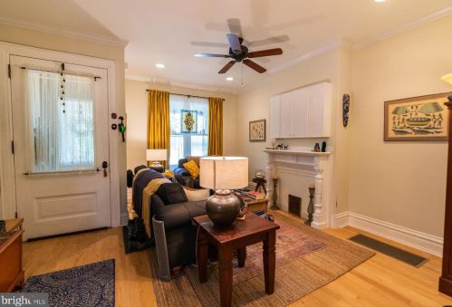 4914 Cedar Ave, Philadelphia PA  19143-2003 exterior