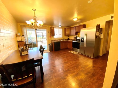 4068 Evergreen Ave, Tucson AZ 85730-3928 exterior