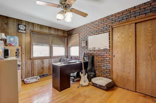 9438 Montana Ave, Milwaukee WI 53227-3324 exterior