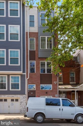 19 44th St, Philadelphia PA  19104-2941 exterior