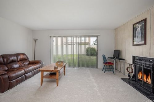 423 Cienaga Dr, Fullerton CA 92835-1103 exterior