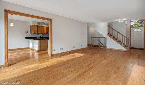 208 Rush St, Itasca IL 60143-1845 exterior