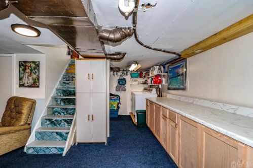 75 Dartmouth Ave, Avenel NJ 07001-1860 exterior