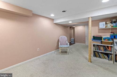 35 Alessio Ter, Trenton NJ 08620-9772 exterior