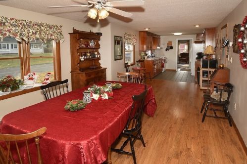 20 Nancy Dr, Enfield CT 06082-2632 exterior