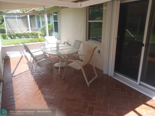 7572 Is Breeze Ter, Boynton Beach FL 33437-5403 exterior