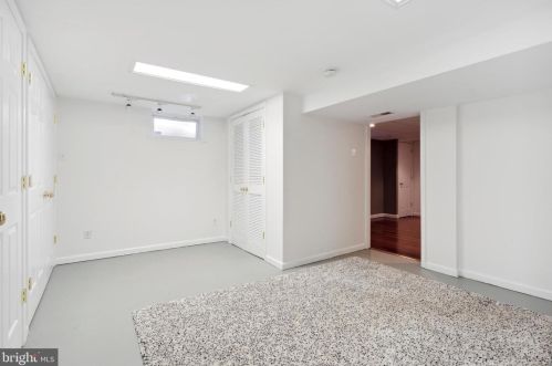 9 War Admiral Ln, Media PA 19063-5224 exterior