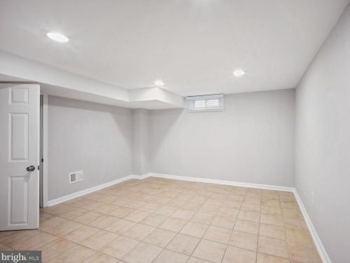 2836 Fairhaven Ave, Alexandria VA  22303-2209 exterior