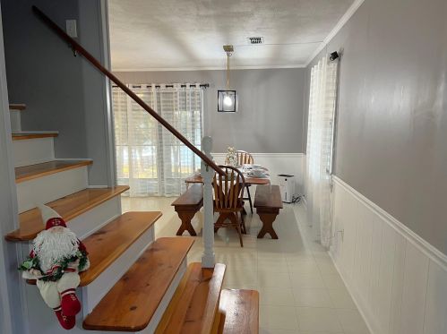 453 Squirrel Rd, Defuniak Springs FL 32433-7682 exterior