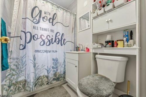 179 Midland Pl, Newark NJ 07106-3310 exterior