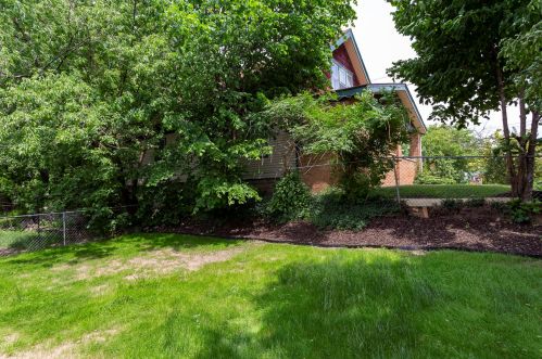 1000 Tamarack Ave, Grand Rapids MI 49504-3038 exterior