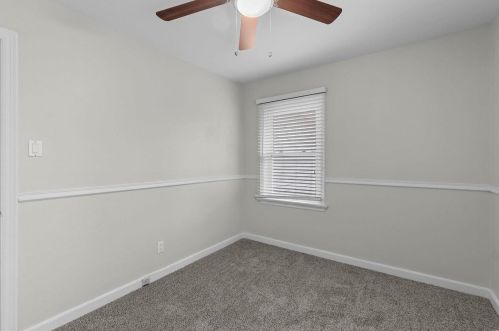 1202 Kroeger Dr, Saint Louis MO 63135-2233 exterior