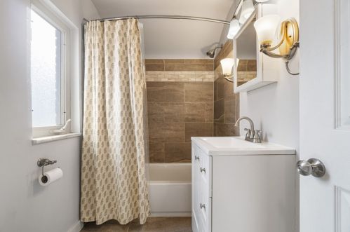 356 Spring Valley Rd, Pittsburgh PA  15243-1418 exterior