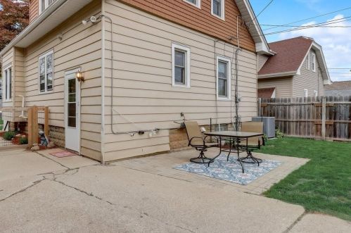 174 71, Milwaukee WI 53214-1654 exterior