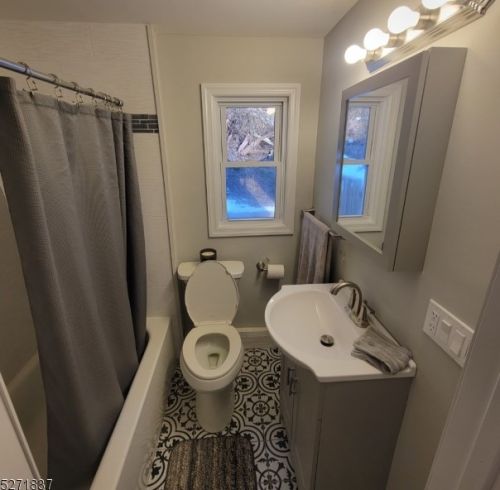 916 Walnut Dr, Fredon NJ exterior