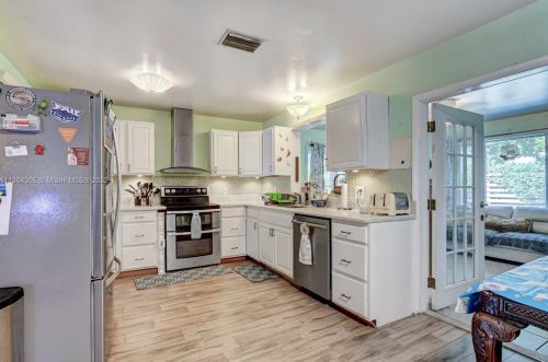 2815 1 Ct, Boynton Beach FL 33435-7646 exterior