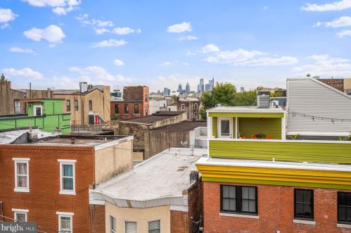 2401 Emerald St, Philadelphia PA  19125-1204 exterior