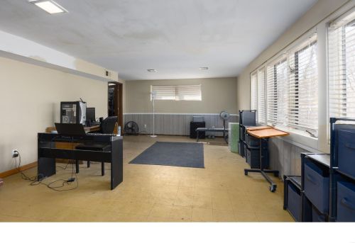 9909 Holliston Ct, Saint Louis MO 63124-1019 exterior