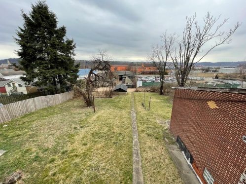 2436 Woodstock Ave, Pittsburgh PA 15218-2631 exterior