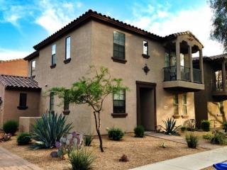 2403 Dusty Wren Dr, Phoenix AZ  85085-7034 exterior