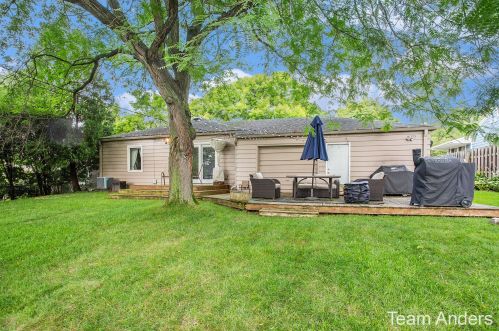 2536 Hall St, Grand Rapids MI 49506-3508 exterior