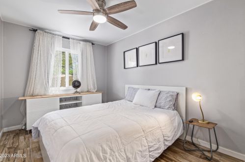 1329 Cholla St, Phoenix AZ 85029-3801 exterior