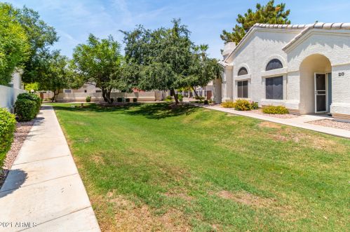 2100 Lemon Tree Pl, Chandler AZ  85224-2511 exterior