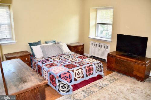 1512 Wilson St, Pottstown PA 19464-4454 exterior