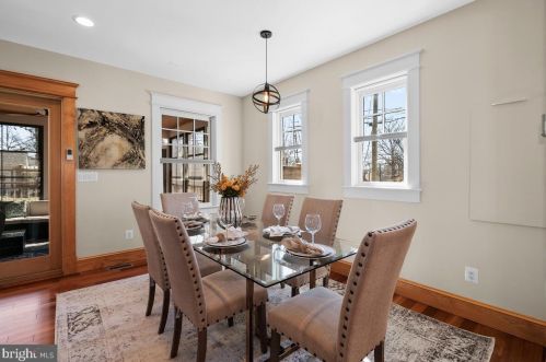 7105 Carroll Ave, Silver Spring MD 20912-4637 exterior