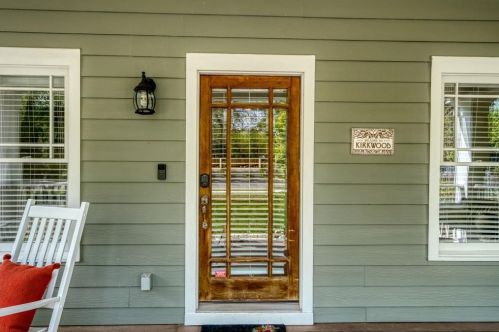 30 Clifton St, Atlanta GA  30317-2010 exterior