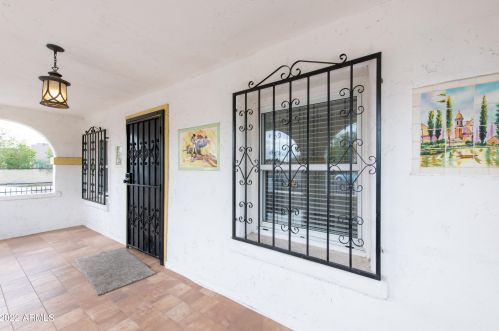 1322 1st Ave, Phoenix AZ  85003-2608 exterior