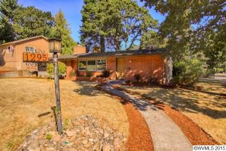 1295 Heather Ln, Salem, OR 97302-1523