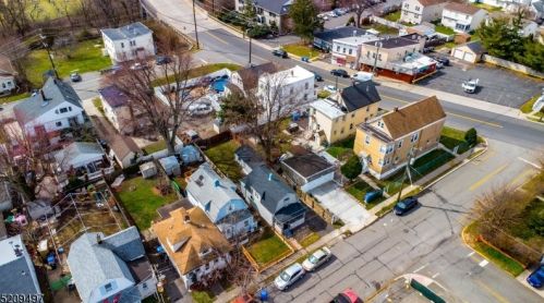 15 Douglas St, Perth Amboy NJ  08863-2205 exterior