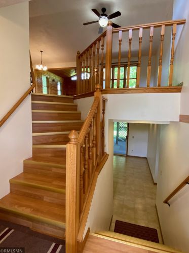 2222 Kessler Ln, Chaska MN  55318-2825 exterior